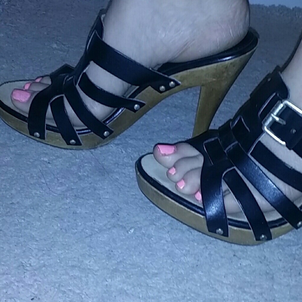 MK heels